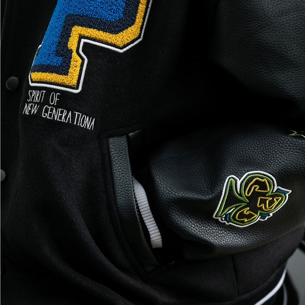 Varsity jacket - Picture 4 of 5